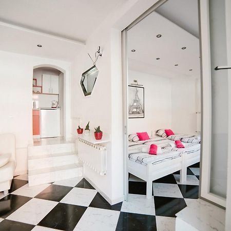 Apartman Hitno 투즐라 외부 사진